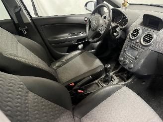 Opel Corsa Corsa D Hatchback 1.4 16V Twinport (A14XER(Euro 5)) [74kW]  (12-2009/0=
8-2014) picture 12