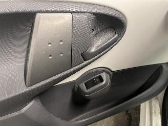 Citroën C1 C1 Hatchback 1.0 12V (384F(CFA)) [50kW]  (06-2005/09-2014) picture 15