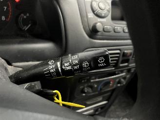 Toyota Corolla Corolla (EB/ZZ/WZ/CD) Liftback 1.6 16V VVT-i (3ZZFE) [81kW]  (02-2000/=
01-2002) picture 15