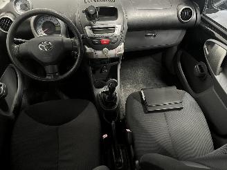 Toyota Aygo Aygo (B10) Hatchback 1.0 12V VVT-i (1KR-FE) [50kW]  (07-2005/05-2014) picture 15