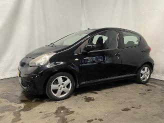 Toyota Aygo Aygo (B10) Hatchback 1.0 12V VVT-i (1KR-FE) [50kW]  (07-2005/05-2014) picture 2
