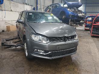 Volkswagen Polo Polo V (6R) Hatchback 1.4 TDI 12V 105 (CUTA) [77kW]  (05-2014/10-2017)= picture 2
