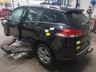 Renault Clio Clio IV Estate/Grandtour (7R) Combi 5-drs 0.9 Energy TCE 90 12V (H4B-4=
08(H4B-B4)) [66kW]  (01-2013/08-2021) picture 4