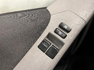 Toyota Yaris Yaris II (P9) Hatchback 1.0 12V VVT-i (1KR-FE) [51kW]  (08-2005/12-201=
1) picture 14