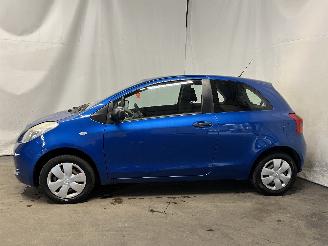 Toyota Yaris Yaris II (P9) Hatchback 1.0 12V VVT-i (1KR-FE) [51kW]  (08-2005/12-201=
1) picture 3