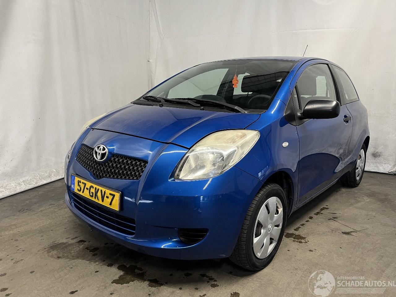 Toyota Yaris Yaris II (P9) Hatchback 1.0 12V VVT-i (1KR-FE) [51kW]  (08-2005/12-201=
1)
