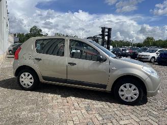 Dacia Sandero Sandero I (BS) Hatchback 1.6 (K7M-710) [64kW]  (06-2008/12-2012) picture 7