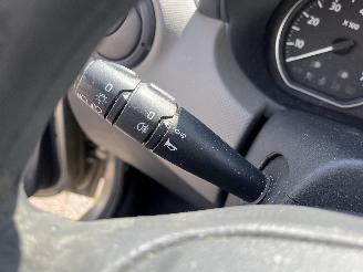 Dacia Sandero Sandero I (BS) Hatchback 1.6 (K7M-710) [64kW]  (06-2008/12-2012) picture 14