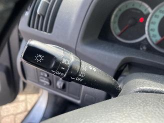 Toyota Corolla Corolla Verso (R10/11) MPV 1.8 16V VVT-i (1ZZFE) [95kW]  (04-2004/03-2=
009) picture 13