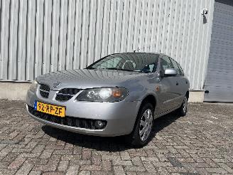 Schadeauto Nissan Almera Almera (N16) Hatchback 1.8 16V (QG18DE) [85kW]  (10-2002/11-2006) 2005/7