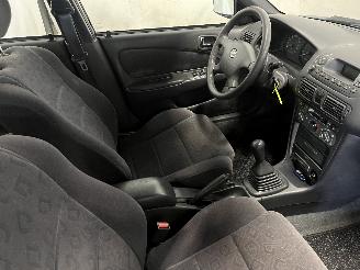 Toyota Corolla Corolla (EB/ZZ/WZ/CD) Liftback 1.6 16V VVT-i (3ZZFE) [81kW]  (02-2000/=
01-2002) picture 9
