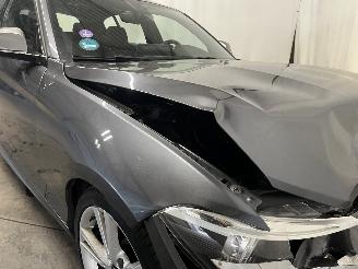 BMW 1-serie 1 serie (F20) Hatchback 5-drs 116i 1.6 16V (N13-B16A) [100kW]  (07-201=
1/02-2015) picture 24