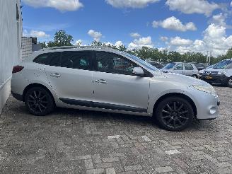 Renault Mégane Megane III Grandtour (KZ) Combi 5-drs 1.6 16V (K4M-848(K4M-P8)) [74kW]=
  (05-2009/02-2016) picture 7