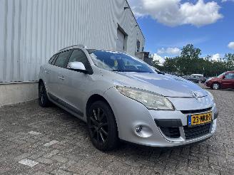 Renault Mégane Megane III Grandtour (KZ) Combi 5-drs 1.6 16V (K4M-848(K4M-P8)) [74kW]=
  (05-2009/02-2016) picture 6