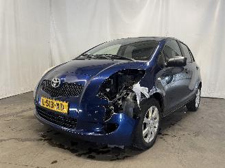 uszkodzony samochody osobowe Toyota Yaris Yaris II (P9) Hatchback 1.3 16V VVT-i (2SZFE) [64kW]  (08-2005/11-2010=
) 2009/3