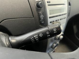 Toyota Yaris Yaris II (P9) Hatchback 1.3 16V VVT-i (2SZFE) [64kW]  (08-2005/11-2010=
) picture 14