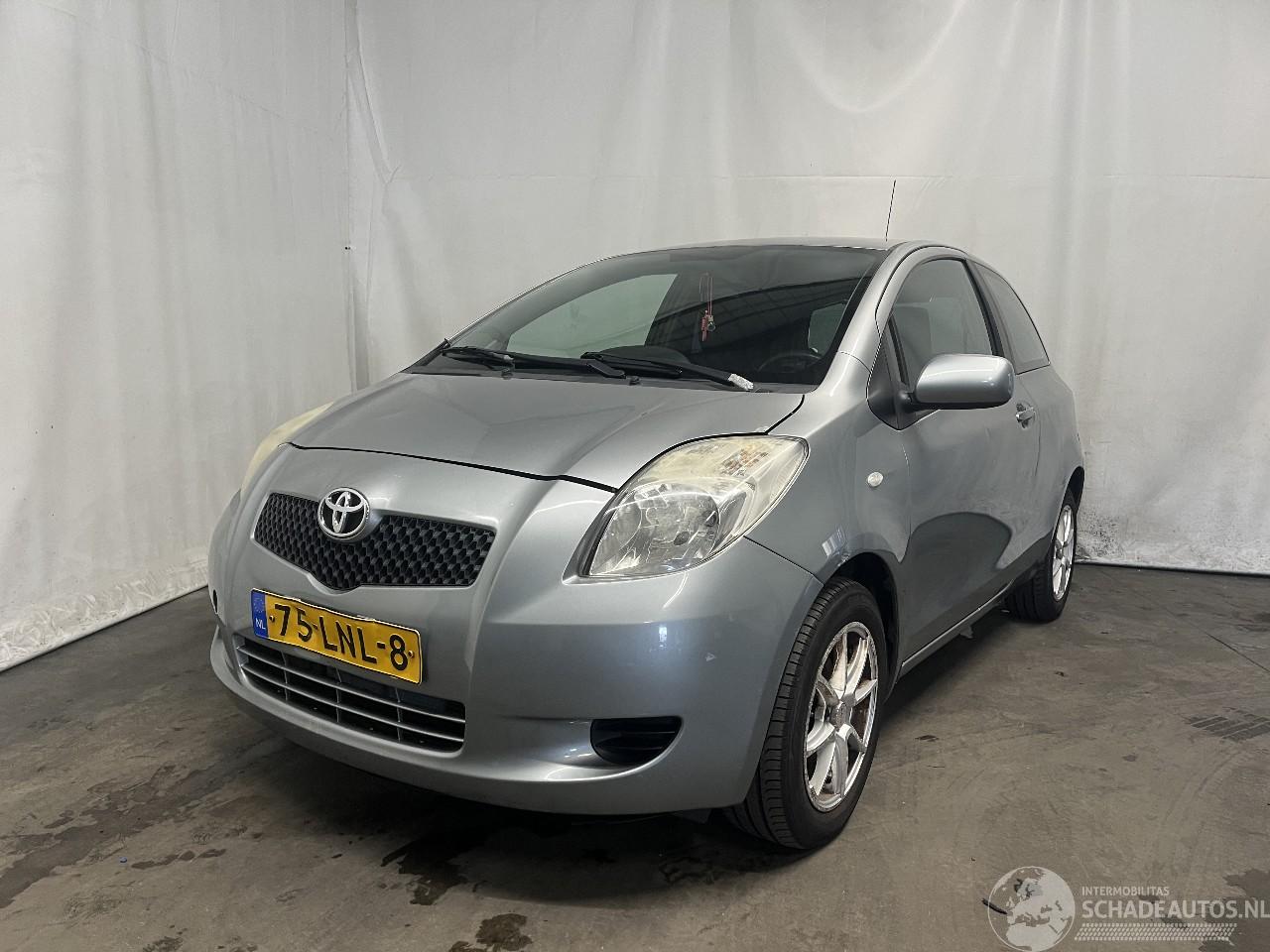 Toyota Yaris Yaris II (P9) Hatchback 1.0 12V VVT-i (1KR-FE) [51kW]  (08-2005/12-201=
1)