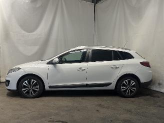 Renault Mégane Megane III Grandtour (KZ) Combi 5-drs 1.5 dCi 110 (K9K-636(K9K-A6)) [8=
1kW]  (02-2009/04-2016) picture 4
