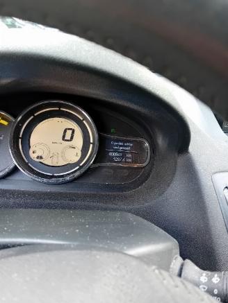 Renault Mégane Megane III Grandtour (KZ) Combi 5-drs 1.5 dCi 110 (K9K-636(K9K-A6)) [8=
1kW]  (02-2009/04-2016) picture 2