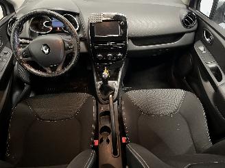 Renault Clio Clio III Estate/Grandtour (KR) Combi 1.2 16V 75 (D4F-740(D4F-D7)) [55k=
W]  (02-2008/12-2014) picture 10