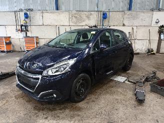 demontáž osobní automobily Peugeot 208 208 I (CA/CC/CK/CL) Hatchback 1.2 Vti 12V PureTech 82 (EB2F(HMZ)) [60k=
W]  (03-2012/12-2019) 1980/4