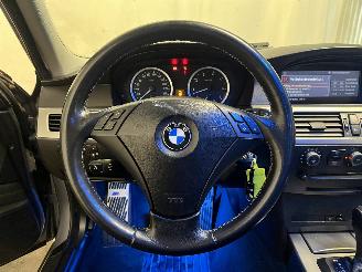 BMW 5-serie 5 serie (E60) Sedan 525i 24V (M54-B25(256S5)) [141kW]  (09-2003/02-200=
5) picture 23