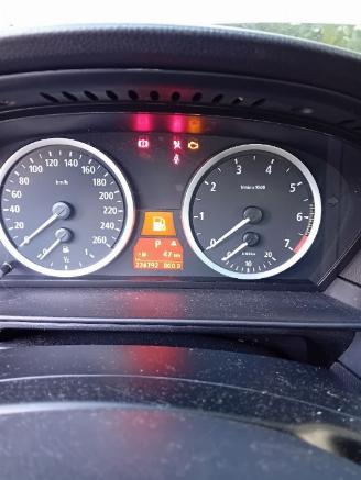 BMW 5-serie 5 serie (E60) Sedan 525i 24V (M54-B25(256S5)) [141kW]  (09-2003/02-200=
5) picture 2