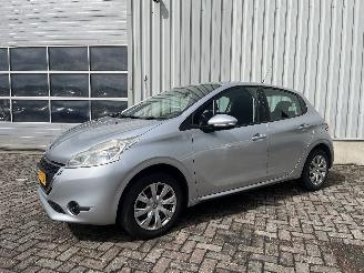 Peugeot 208 208 I (CA/CC/CK/CL) Hatchback 1.2 Vti 12V PureTech 82 (EB2F(HMZ)) [60k=
W]  (03-2012/12-2019) picture 3