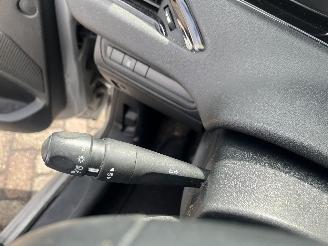Peugeot 208 208 I (CA/CC/CK/CL) Hatchback 1.2 Vti 12V PureTech 82 (EB2F(HMZ)) [60k=
W]  (03-2012/12-2019) picture 14