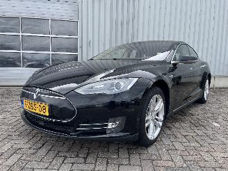 Tesla Model S Model S Liftback 85 (L1S) [270kW]  (09-2012/02-2016) picture 16