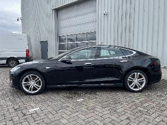 Tesla Model S Model S Liftback 85 (L1S) [270kW]  (09-2012/02-2016) picture 4