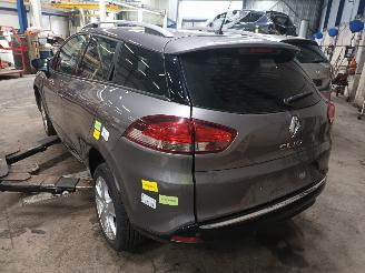 Renault Clio Clio IV Estate/Grandtour (7R) Combi 5-drs 0.9 Energy TCE 90 12V (H4B-4=
00(H4B-A4)) [66kW]  (01-2013/08-2021) picture 4