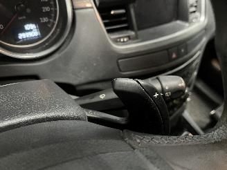 Peugeot 508 508 SW (8E/8U) Combi 1.6 e-HDi 16V (DV6C(9HR)) [82kW]  (11-2010/12-201=
8) picture 15