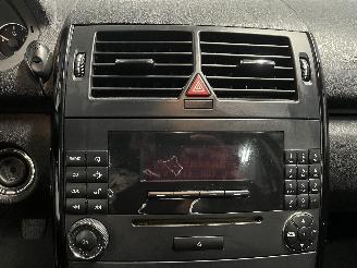Mercedes A-klasse A (W169) Hatchback 1.5 A-150 (M266.920) [70kW]  (09-2004/06-2012) picture 18