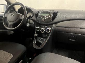 Hyundai I-10 i10 (F5) Hatchback 1.1i 12V (G4HG) [49kW]  (01-2008/12-2013) picture 12