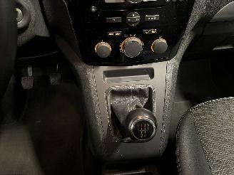 Opel Zafira Zafira (M75) MPV 1.8 16V Ecotec (Z18XER(Euro 4)) [103kW]  (07-2005/04-=
2015) picture 19