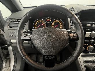 Opel Zafira Zafira (M75) MPV 1.8 16V Ecotec (Z18XER(Euro 4)) [103kW]  (07-2005/04-=
2015) picture 17
