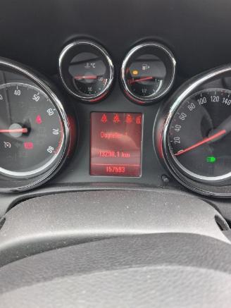 Opel Astra Astra J (PC6/PD6/PE6/PF6) Hatchback 5-drs 1.6 16V (A16XER(Euro 5)) [85=
kW]  (12-2009/10-2015) picture 2