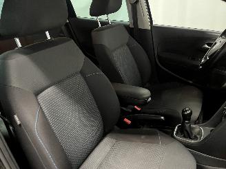 Volkswagen Polo Polo V (6R) Hatchback 1.0 TSI 12V BlueMotion (CHZB(Euro 6)) [70kW]  (1=
1-2014/10-2017) picture 10