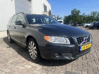 Volvo V-70 V70 (BW) Combi 1.6 T4 16V (B4164T) [132kW]  (10-2010/12-2015) picture 7