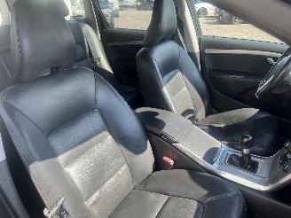 Volvo V-70 V70 (BW) Combi 1.6 T4 16V (B4164T) [132kW]  (10-2010/12-2015) picture 9
