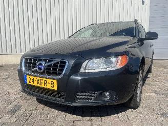 Auto incidentate Volvo V-70 V70 (BW) Combi 1.6 T4 16V (B4164T) [132kW]  (10-2010/12-2015) 2012/6