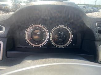 Volvo V-70 V70 (BW) Combi 1.6 T4 16V (B4164T) [132kW]  (10-2010/12-2015) picture 20