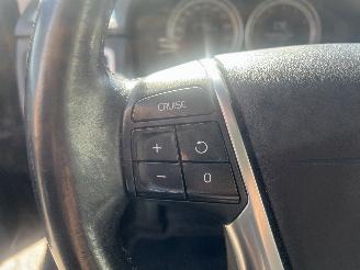 Volvo V-70 V70 (BW) Combi 1.6 T4 16V (B4164T) [132kW]  (10-2010/12-2015) picture 19