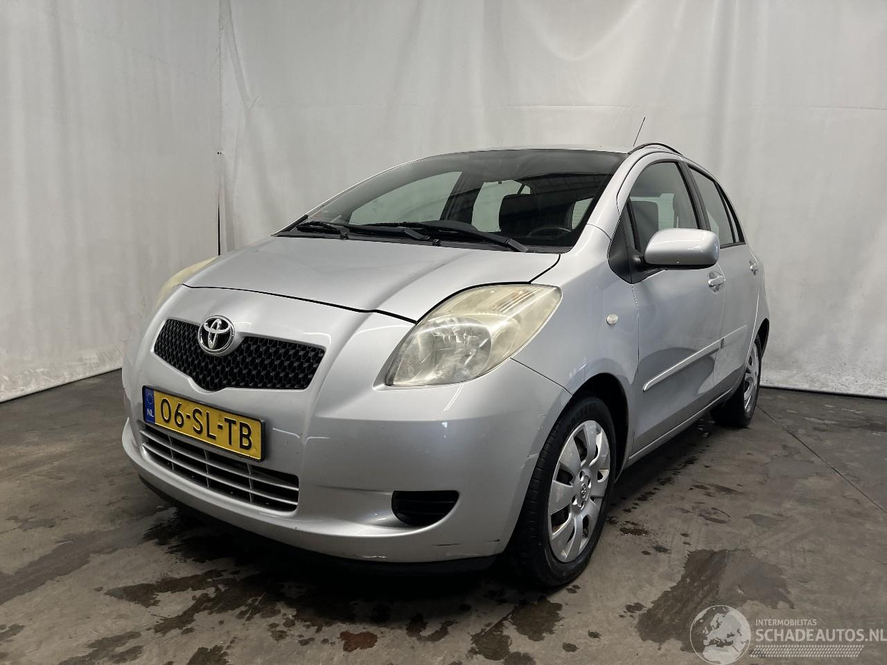 Toyota Yaris Yaris II (P9) Hatchback 1.3 16V VVT-i (2SZFE) [64kW]  (08-2005/11-2010=
)