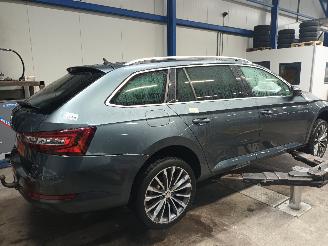 Skoda Superb Superb Combi (3V5) Combi 1.4 TSI 16V (CZEA) [110kW]  (03-2015/06-2024)= picture 3