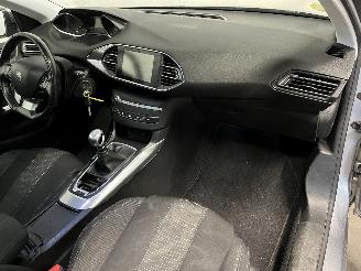 Peugeot 308 308 (L3/L8/LB/LH/LP) Hatchback 5-drs 2.0 BlueHDi 150 16V (DW10FD(AHR))=
 [110kW]  (11-2013/12-2021) picture 15