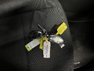 Hyundai Kona Kona (SX2) SUV 1.0 T-GDI 12V Hybrid 48V (G3LF) [74kW]  (04-2023/...) picture 36