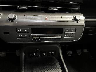 Hyundai Kona Kona (SX2) SUV 1.0 T-GDI 12V Hybrid 48V (G3LF) [74kW]  (04-2023/...) picture 26