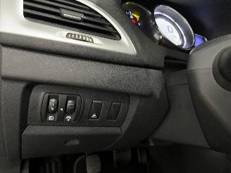 Renault Mégane Megane III Grandtour (KZ) Combi 5-drs 1.6 16V (K4M-858(K4M-R8)) [81kW]=
  (05-2009/08-2015) picture 18
